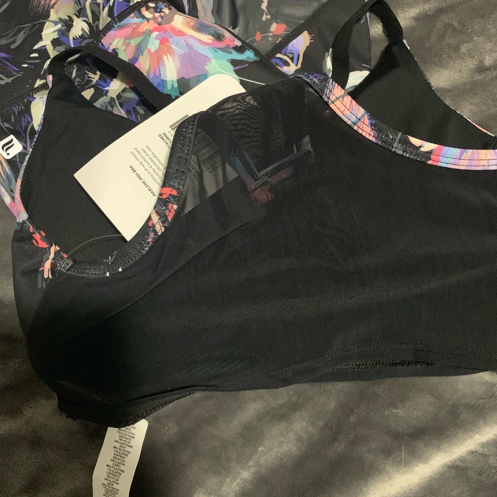 COPY - Fabletics yoga set - Picture 2 of 4